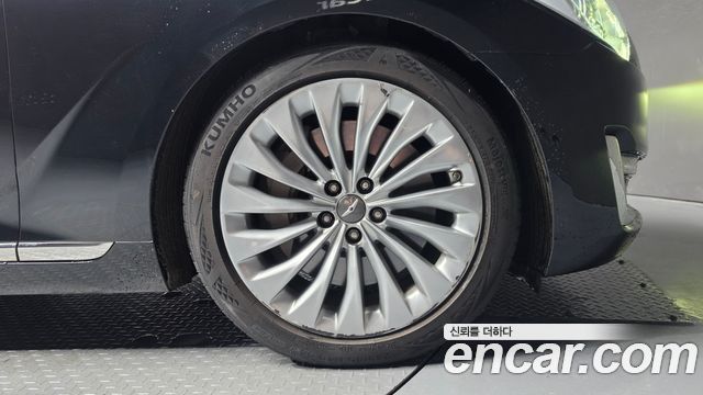 Genesis EQ900 5.0 GDI AWD Prestige 2016 — фото 5