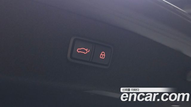 Genesis EQ900 5.0 GDI AWD Prestige 2016 — фото 18