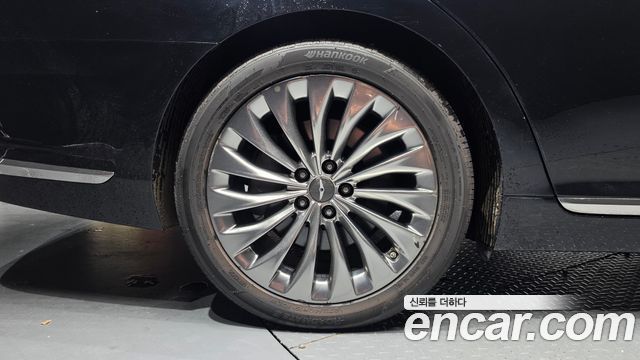 Genesis EQ900 5.0 GDI AWD Prestige 2016 — фото 21