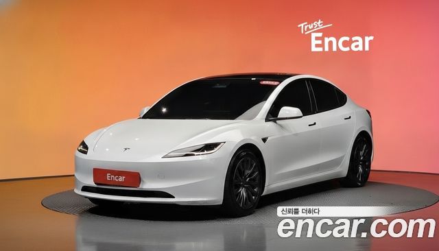 Tesla Model 3 RWD
