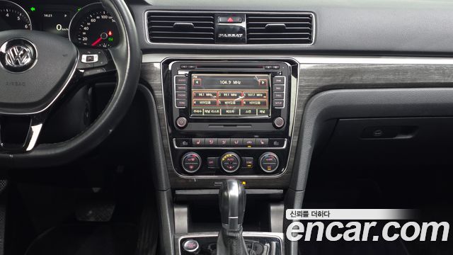 Volkswagen Passat 2.0 TSI B7 2018 — фото 17