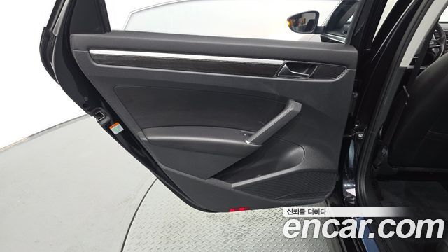 Volkswagen Passat 2.0 TSI B7 2018 — фото 31