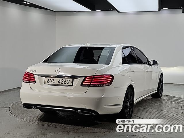 Mercedes-Benz E-Class (W212) E200 Avantgarde 2016 — фото 4