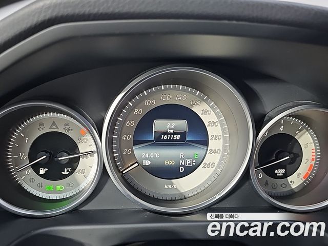 Mercedes-Benz E-Class (W212) E200 Avantgarde 2016 — фото 8