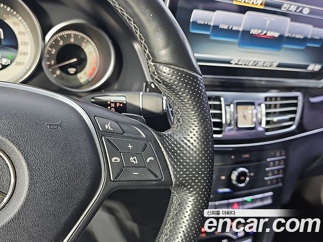 Mercedes-Benz E-Class (W212) E200 Avantgarde 2016 — фото 9