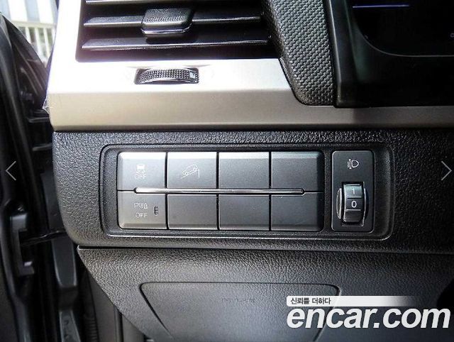 KG Mobility (SsangYong) Rexton Sports Diesel 2.2 4WD Noblesse 2018 — фото 16