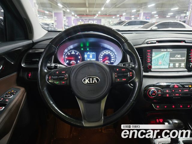 Kia Sorento Diesel 2.0 4WD Noblesse 2016 — фото 6