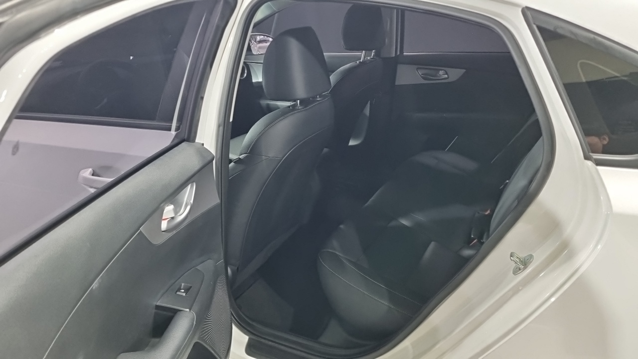 Kia K3 (II) 1.6 Trendy 2023 — фото 15