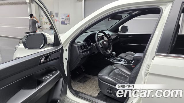 KG Mobility (SsangYong) Rexton Sports Khan Diesel 2.2 4WD Dynamic Edition (5-Link) 2021 — фото 10