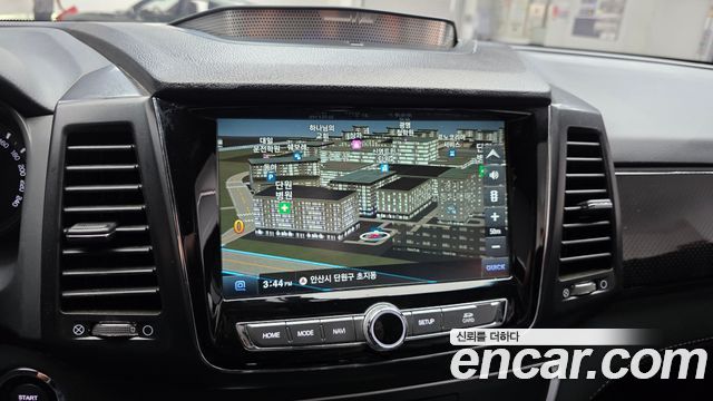 KG Mobility (SsangYong) Rexton Sports Khan Diesel 2.2 4WD Dynamic Edition (5-Link) 2021 — фото 17
