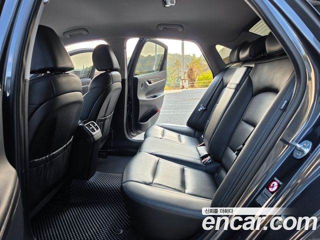 Hyundai Grandeur (IG) 2.4 Premium 2018 — фото 10