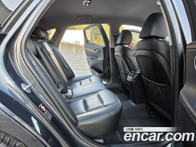 Hyundai Grandeur (IG) 2.4 Premium 2018 — фото 16