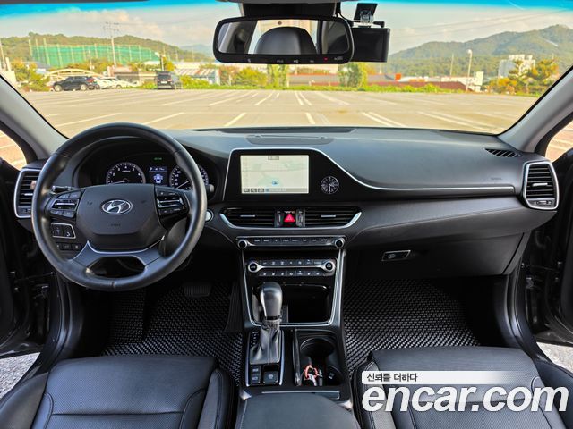 Hyundai Grandeur (IG) 2.4 Premium 2018 — фото 17