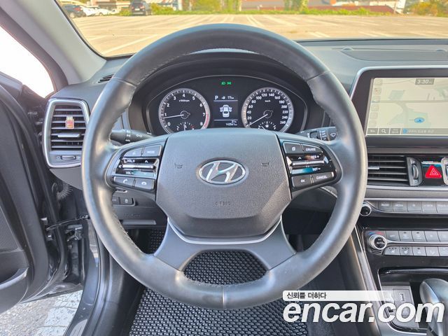 Hyundai Grandeur (IG) 2.4 Premium 2018 — фото 20