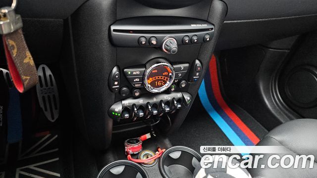 MINI Cooper Convertible Standard 2nd Generation 2012 — фото 18