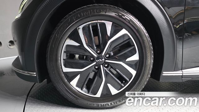 Kia EV6 Standard Air 2022 — фото 5