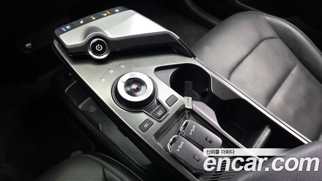 Kia EV6 Standard Air 2022 — фото 9