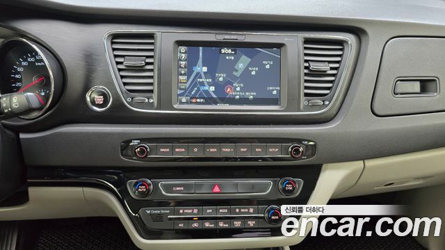 Kia Carnival 9-Seater Luxury 2019 — фото 14