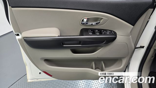 Kia Carnival 9-Seater Luxury 2019 — фото 24