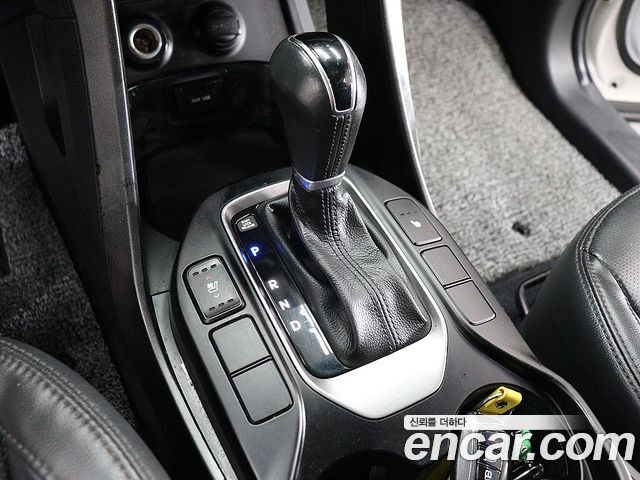 Hyundai Santa Fe (DM) Diesel(e-VGT) 2.0 2WD Morden 2013 — фото 10