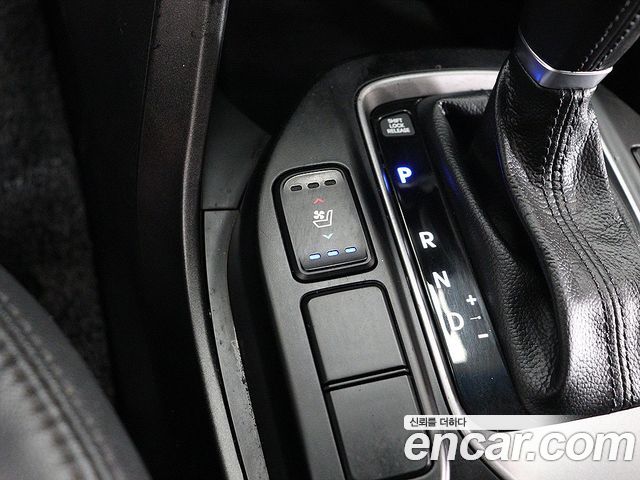 Hyundai Santa Fe (DM) Diesel(e-VGT) 2.0 2WD Morden 2013 — фото 15