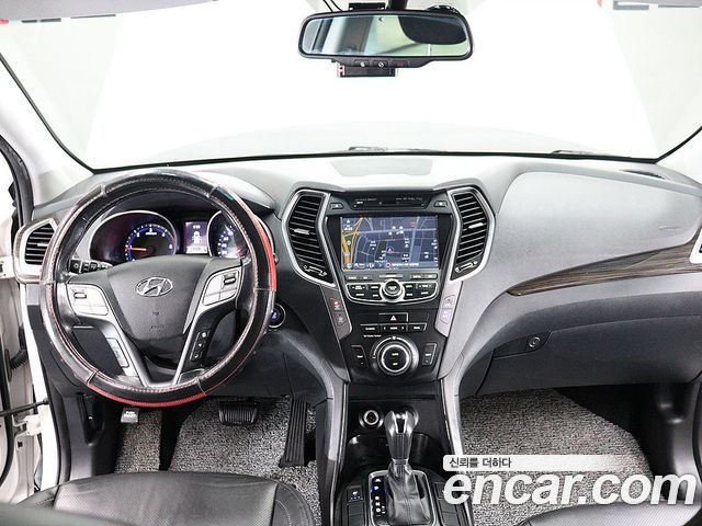 Hyundai Santa Fe (DM) Diesel(e-VGT) 2.0 2WD Morden 2013 — фото 18