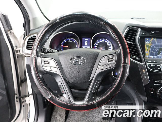 Hyundai Santa Fe (DM) Diesel(e-VGT) 2.0 2WD Morden 2013 — фото 19