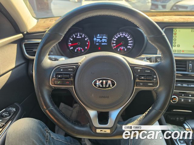 Kia K5 (II) 2.0 SX Noblesse 2016 — фото 16