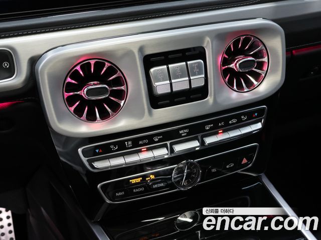 Mercedes-Benz G-Class (W463b) G400d 2024 — фото 20