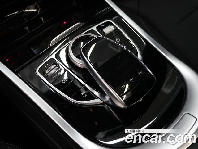 Mercedes-Benz G-Class (W463b) G400d 2024 — фото 21