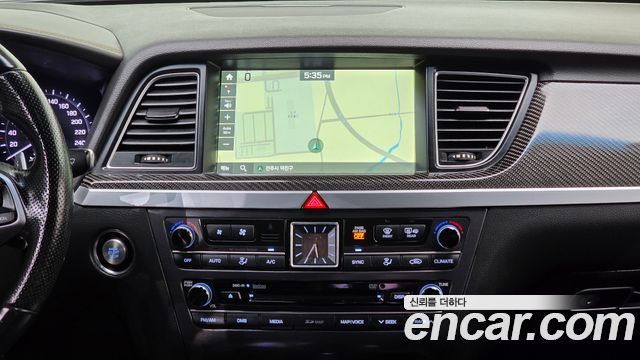 Genesis G80 3.3 T-GDI AWD Sport 2017 — фото 15