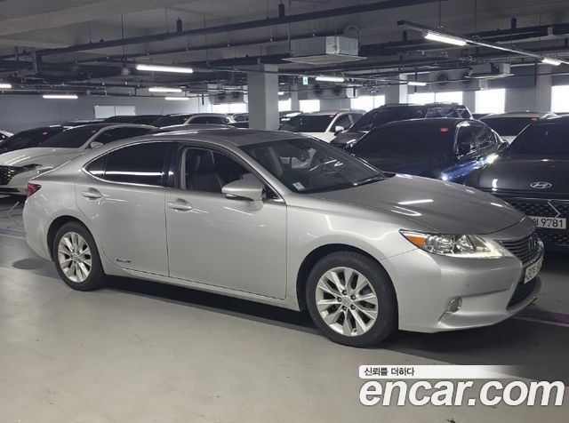 Lexus ES300h Supreme XV60 2013 — фото 2