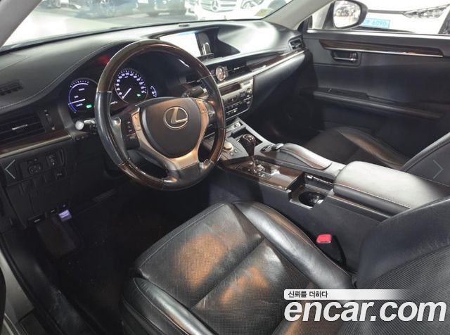 Lexus ES300h Supreme XV60 2013 — фото 5