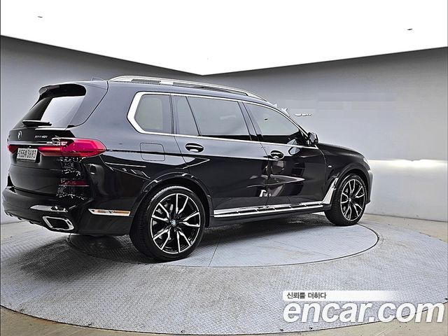 BMW X7 (G07) xDrive 40i M Sport 7STR 2021 — фото 4