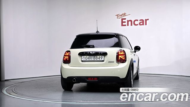 MINI Cooper Standard Third Generation 2020 — фото 4