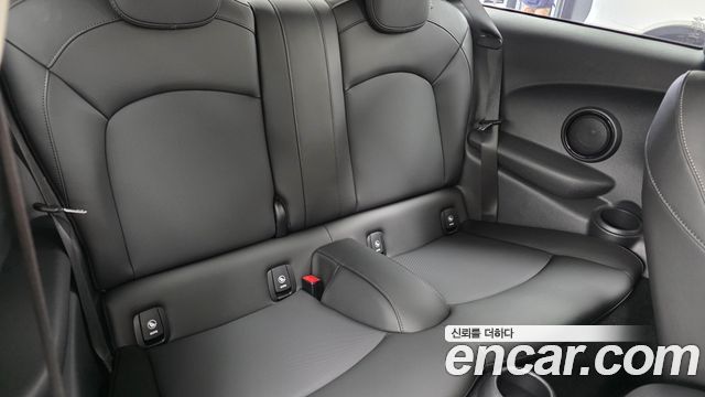 MINI Cooper Standard Third Generation 2020 — фото 11