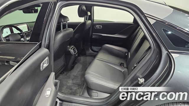 Hyundai Ioniq 6 Long Range Exclusive + 2024 — фото 11