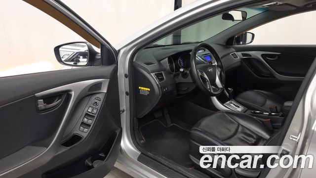 Hyundai Avante (MD) M16 GDI Luxury 2012 — фото 10