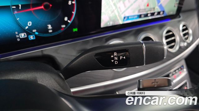 Mercedes-Benz E-Class (W213) E220d 4MATIC AMG Line 2021 — фото 9
