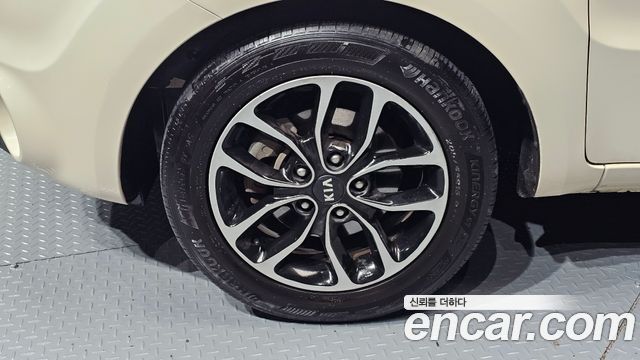 Kia Soul 1.6 GDI Luxury Standard 2013 — фото 5