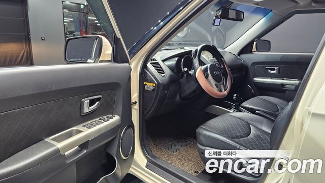 Kia Soul 1.6 GDI Luxury Standard 2013 — фото 10
