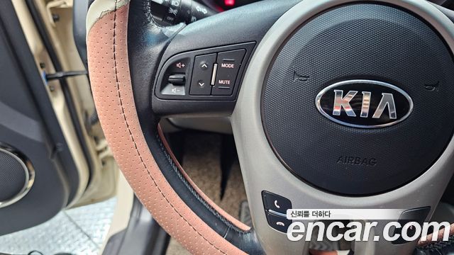 Kia Soul 1.6 GDI Luxury Standard 2013 — фото 20