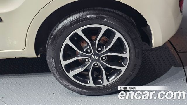 Kia Soul 1.6 GDI Luxury Standard 2013 — фото 21