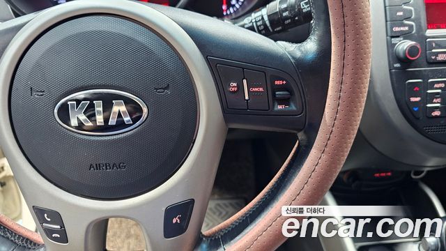 Kia Soul 1.6 GDI Luxury Standard 2013 — фото 27