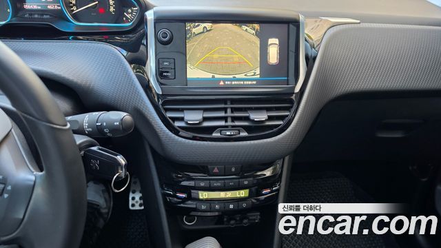 Peugeot 2008 1.6 BlueHDi Allure GC 2018 — фото 19