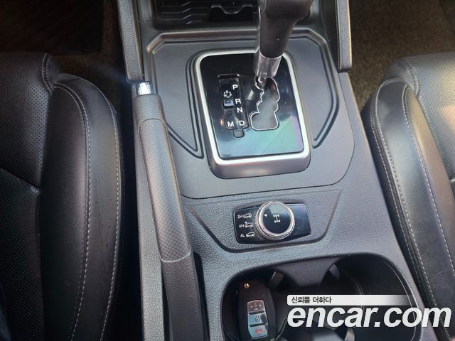 KG Mobility (SsangYong) Rexton Sports Khan Diesel 2.2 4WD Professional X (5-Link) 2019 — фото 18