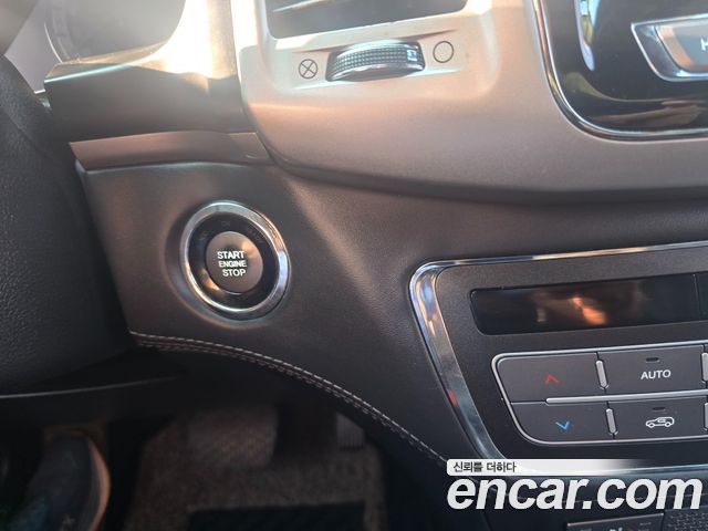 KG Mobility (SsangYong) Rexton Sports Khan Diesel 2.2 4WD Professional X (5-Link) 2019 — фото 19
