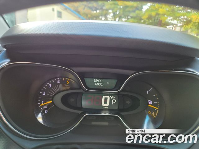 Renault Korea QM3 RE Signature 2015 — фото 23