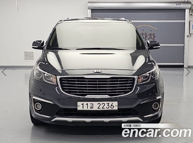 Kia Carnival 9-seater Prestige 2015 — фото 2
