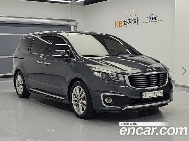 Kia Carnival 9-seater Prestige 2015 — фото 4